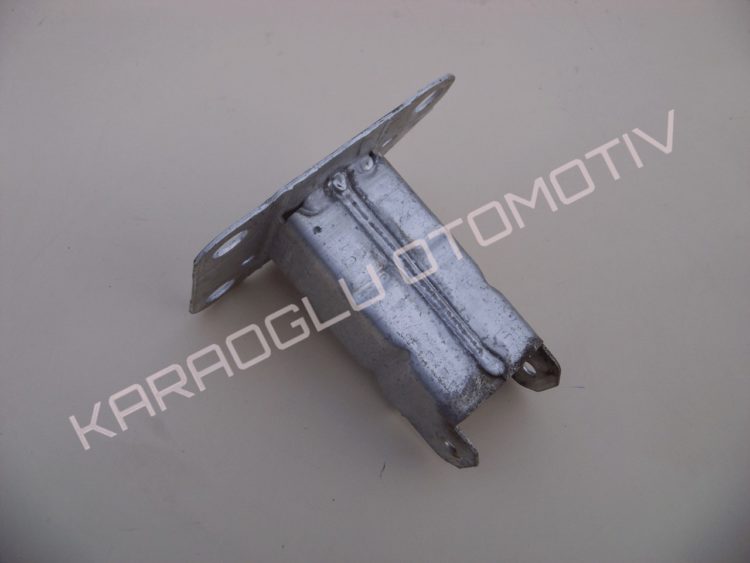 Scenic 2 Megane 2 Tampon Traversi Sol Bağlantı Ayağı 8200011108