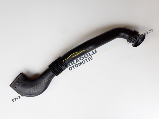 Trafic Hava Filtre Borusu 8200072754