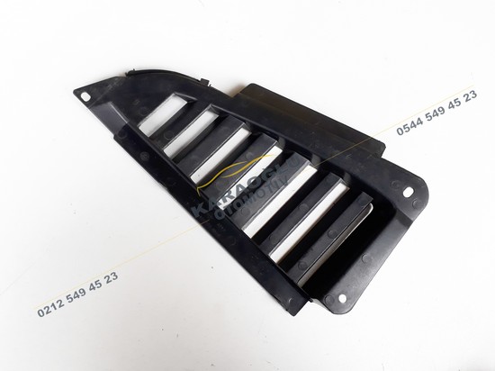 Laguna Sağ Çamurluk Davlumbazı Ön Bakaliti 7700844581