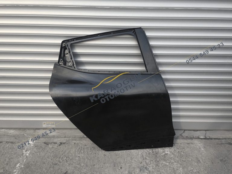 Clio HB 4 Arka Sağ Kapı 821008626R