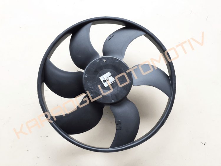 Clio Kangoo Fan Motoru Pervanesi 1.4 Benzinli 7701056374 7701070300