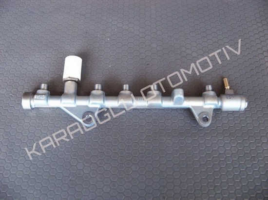 Laguna 2 Enjektör Yakıt Rampası 1.9 F9Q 0445214065 8200330912