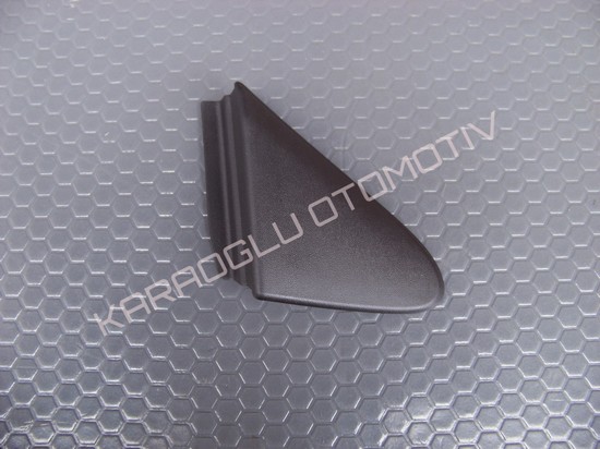 Clio 3 Ayna Üçgeni Sağ 8200357711