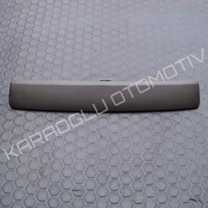 Clio Symbol Thalia Torpido Çıtası Orta 8200071228