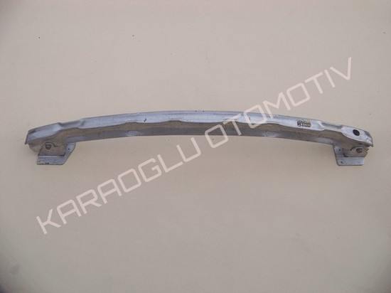 Megane 2 Arka Travers 8200142820 8200484901