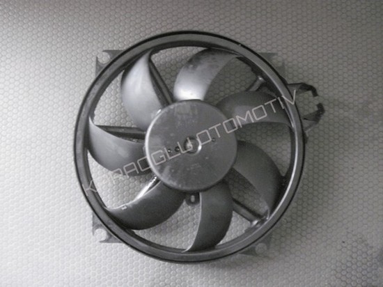 Fluence Megane 3 Fan Motoru 214810028R 214810898R 214819402R