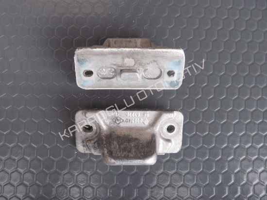 Trafic Kapı Kilit Karşılığı Sağ Orta 8200075740