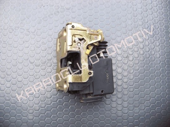 Reno 19 Kapı Kilidi Sol Ön 7701030065