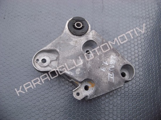 Espace 4 Laguna 2 Motor Kulağı Takozu 8200302003 8200367493