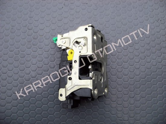 Master Kapı Kilidi Sağ Ön 8200147150