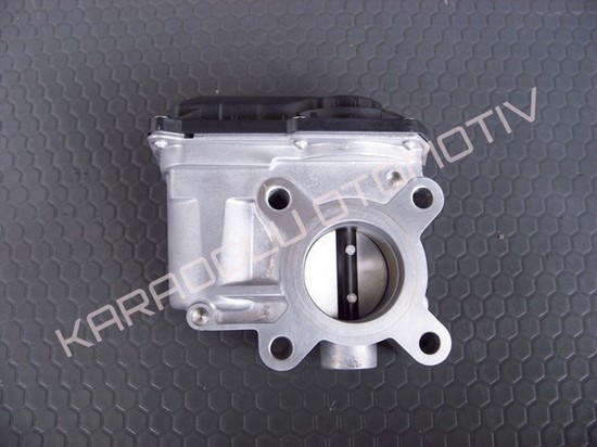 Megane 3 Clio 3 Gaz Kelebek Kutusu 8200570865 8200578645