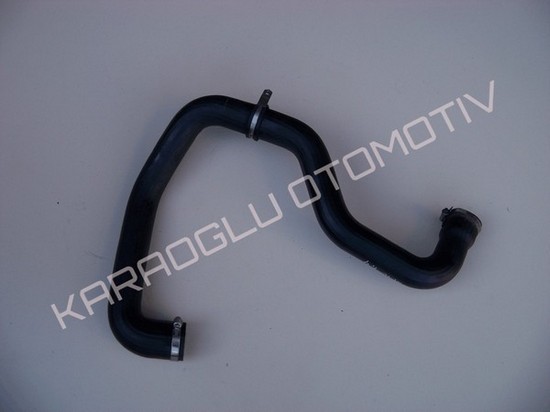 Trafic Hava Filtre Borusu 1.9 Dizel 8200140081 8200273825