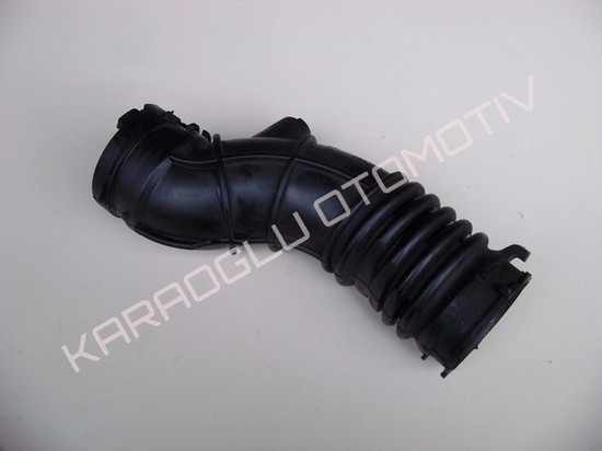 Fluence Megane 3 Hava Filtre Hortumu 8201011647