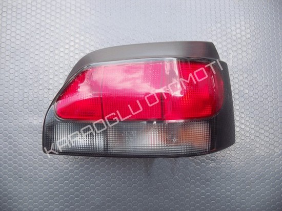 Clio Stop Lambası Sol Arka Fransız Kasa 7701039014