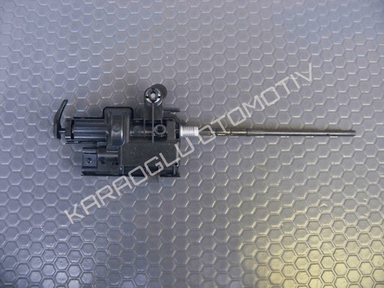 Modus Clio3 Depo Kapağı Kilit Motoru 8200312600