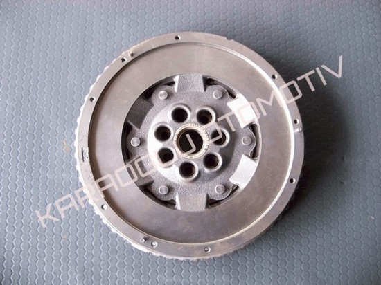 Espace 4 Debriyaj Volanı 2.0 F4R 7701476623 7701478723