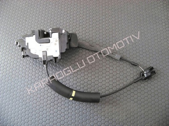 Laguna 3 Kapı Kilidi Sol Ön 805010004R