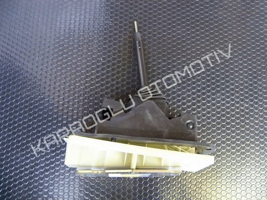 Clio Otomatik Vites Kumanda Kolu 7701471232