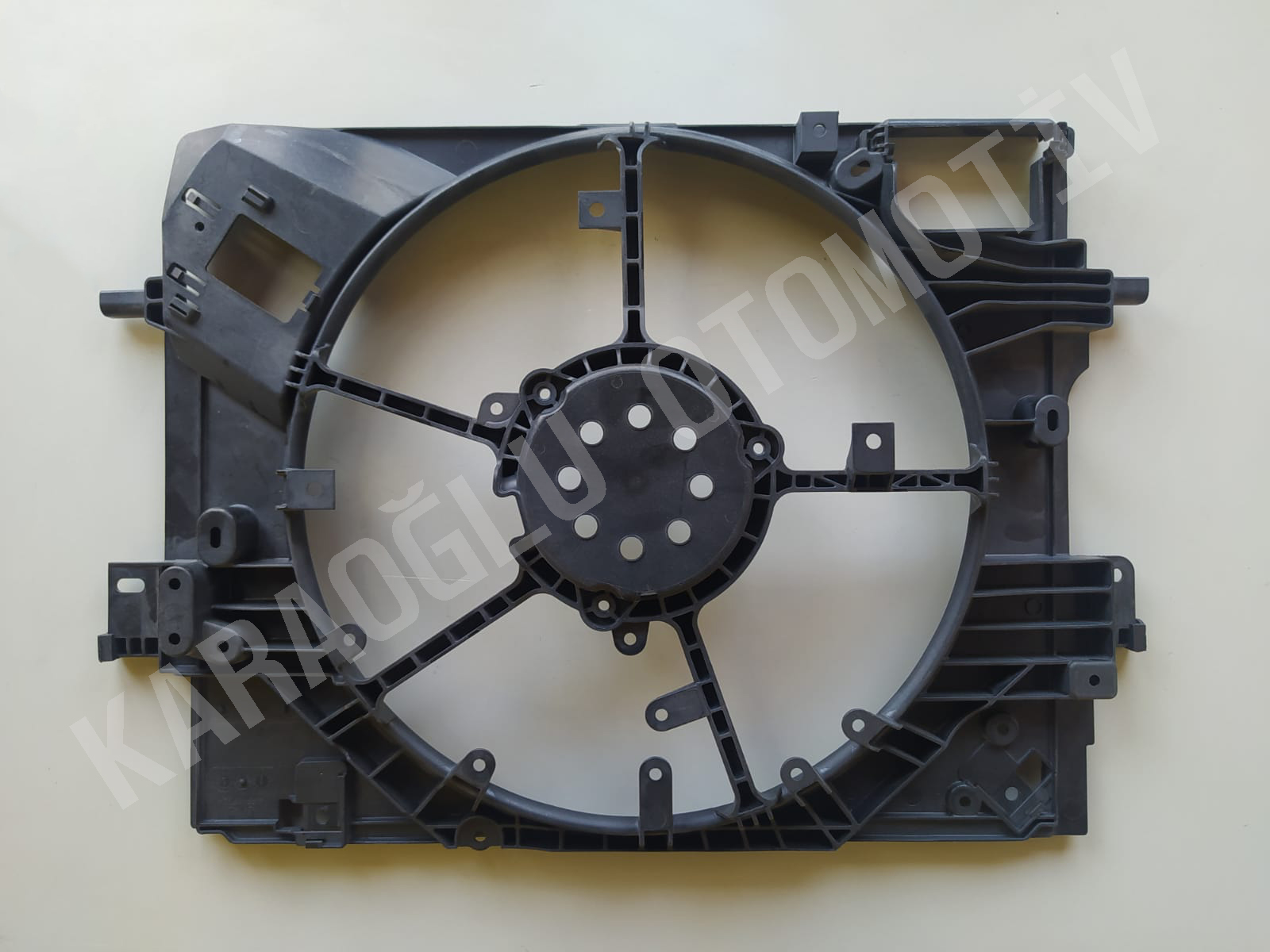 Renault Clio V Fan Davlumbazı 214759127R