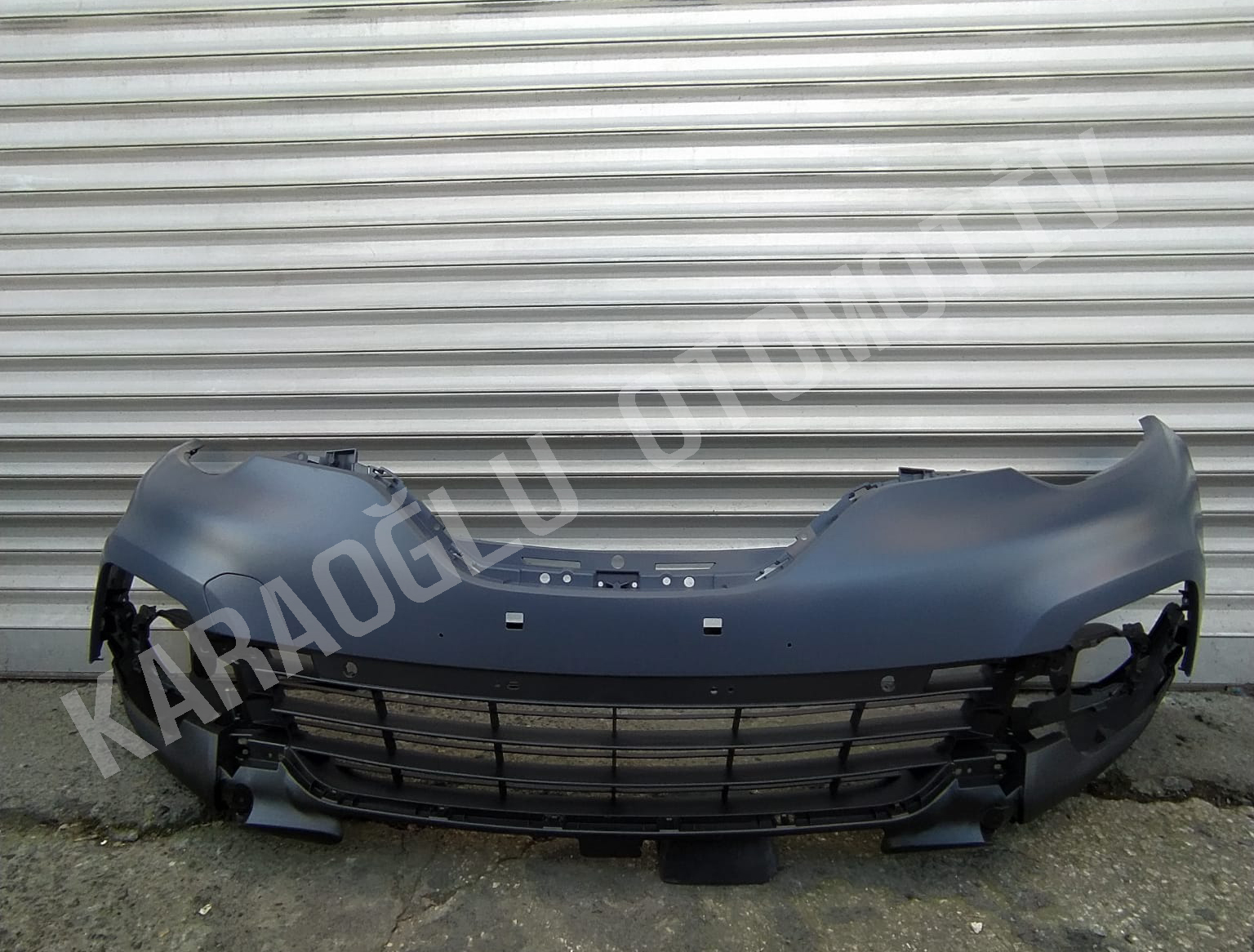 Renault Captur Makyajlı Ön Tampon 620220766R 620225730R