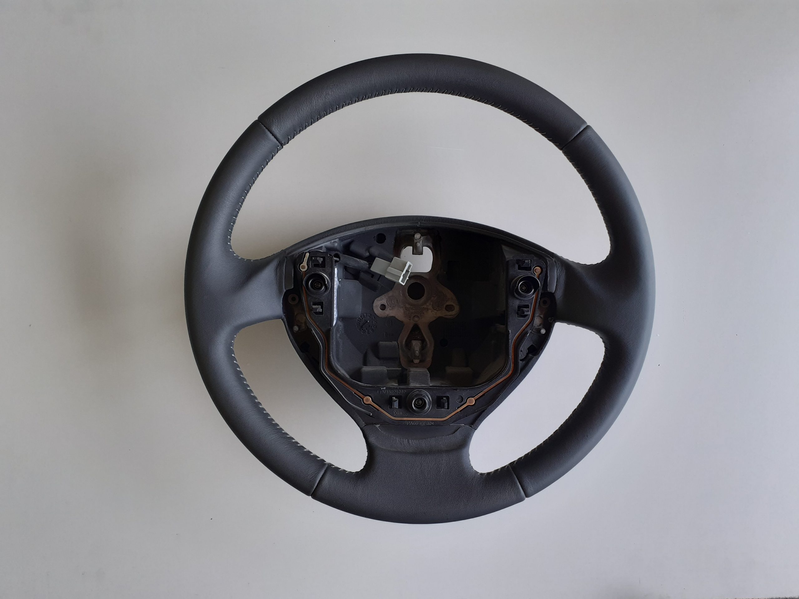 Renault Modus Direksiyon Simidi Deri 8200281627