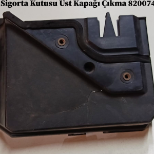 8200744505 243827069R Renault Kangoo 2 Röle Sigorta Kutusu Üst Kapağı Çıkma