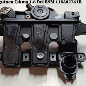 118302761R Renault Trafic 3 Yağ Soğutucu Çıkma 1.6 Dci R9M